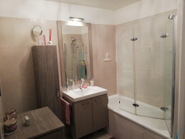 
                                                                                        Location
                                                                                         Beau 3P 62m² avec balcon en très bon état