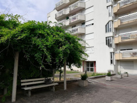 
                                                                                        Location
                                                                                         Beau 3P 63m² avec balcon