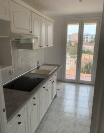 
                                                                                        Location
                                                                                         Beau 3P 64m² avec balcon