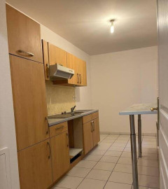 
                                                                                        Location
                                                                                         Beau 3P 68m² lumineux et récemment rénové
