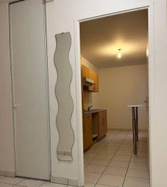 
                                                                                        Location
                                                                                         Beau 3P 68m² lumineux et récemment rénové
