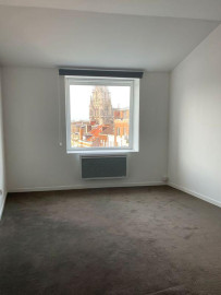 
                                                                                        Location
                                                                                         Beau 3P 71m² en duplex