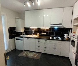 
                                                                                        Location
                                                                                         Beau 3P 74m² meublé clair et lumineux