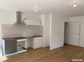 
                                                                                        Location
                                                                                         Beau 3P 74m2 neuf Loi Pinel
