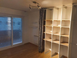 
                                                                                        Location
                                                                                         Beau 3P 75m² meublé