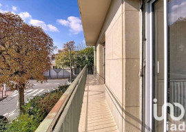 
                                                                                        Location
                                                                                         Beau 3P 93m² lumineux avec balcon et terrasse