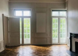 
                                                                                        Location
                                                                                         Beau 3P 95m² de caractère