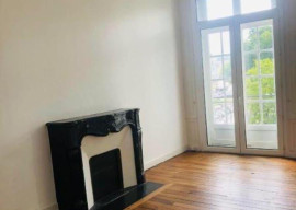 
                                                                                        Location
                                                                                         Beau 3P 95m² de caractère