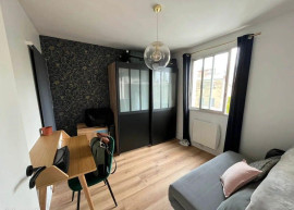 
                                                                                        Location
                                                                                         Beau 3P meublé 49m² entièrement rénové