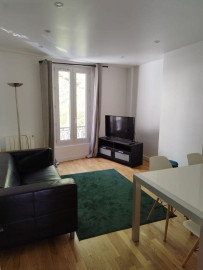 
                                                                                        Location
                                                                                         Beau 3P meublé 49m² très lumineux et agréable