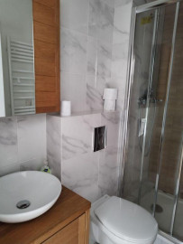 
                                                                                        Location
                                                                                         Beau 3P meublé 49m² très lumineux et agréable