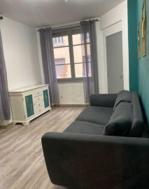 
                                                                                        Location
                                                                                         Beau 3P meublé 50m² avec balcon