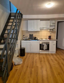 
                                                                                        Location
                                                                                         Beau 3P meublé 50m² refait à neuf