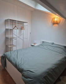 
                                                                                        Location
                                                                                         Beau 3P meublé 50m² refait à neuf