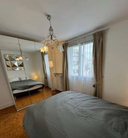 
                                                                                        Location
                                                                                         Beau 3P meublé 51 m²