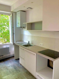 
                                                                                        Location
                                                                                         Beau 3P meublé 56m² proche Parc de Procé
