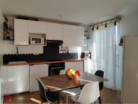 
                                                                                        Location
                                                                                         Beau 3P meublé 57m2 + parking