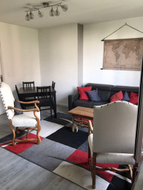 
                                                                                        Location
                                                                                         Beau 3P meublé 58m² avec balcon filant