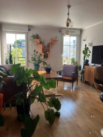 
                                                                                        Location
                                                                                         Beau 3P meublé 60m² sans vis à vis