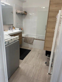 
                                                                                        Location
                                                                                         Beau 3P meublé 61m² avec balcon aux Ardoines