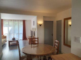 
                                                                                        Location
                                                                                         Beau 3P meublé 61m² refait à neuf