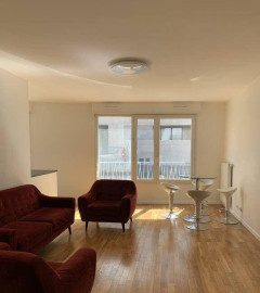 
                                                                                        Location
                                                                                         Beau 3P meublé 62m² immeuble Basse consommation