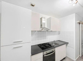 
                                                                                        Location
                                                                                         Beau 3P meublé 62m² lumineux plein centre ville