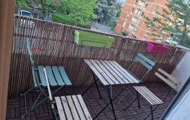 
                                                                                        Location
                                                                                         Beau 3P meublé 70m² avec balcon
