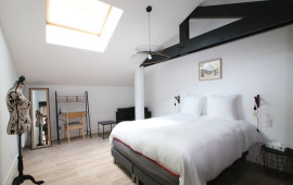 
                                                                                        Location
                                                                                         Beau 3P meublé 70m² et rénové