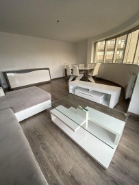 
                                                                                        Location
                                                                                         Beau 3P meublé 73m² rénové