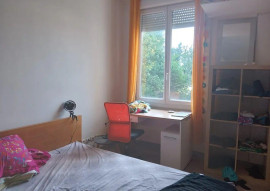 
                                                                                        Location
                                                                                         Beau 3P meublé 78m² rénové avec jardin partagé