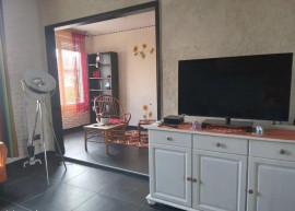 
                                                                                        Location
                                                                                         Beau 3P meublé 78m² rénové avec jardin partagé