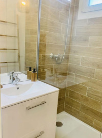 
                                                                                        Location
                                                                                         Beau 3P meublé avec balcon Idéal Coloc ou Famille
