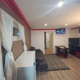 
                                                                                        Location
                                                                                         Beau 3P meublé dans une maison proche Genève