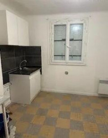 
                                                                                        Location
                                                                                         Beau 3P refait à neuf avec balcon