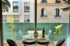 
                                                                                        Location
                                                                                         Beau 43m2 meublé + 10m2 de terrasse dans Paris 17e