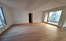 
                                                                                        Location
                                                                                         Beau 4P 105m² résidence neuve
