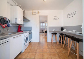 
                                                                                        Location
                                                                                         Beau 4P 75m2 tout équipé meublé avec 3 chambres