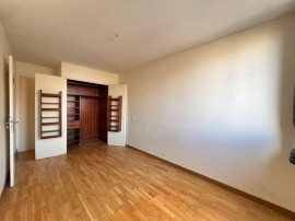 
                                                                                        Location
                                                                                         Beau 4P 76m² avec grand balcon