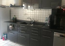 
                                                                                        Location
                                                                                         Beau 4P 95m² lumineux et entièrement rénové