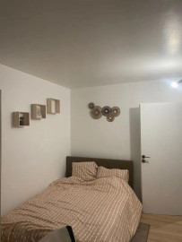 
                                                                                        Location
                                                                                         Beau 4P meublé 64m² et entièrement rénové
