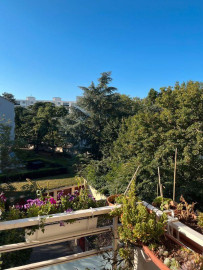 
                                                                                        Location
                                                                                         Beau 4P meublé 68m² très lumineux