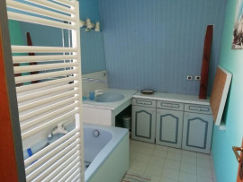 
                                                                                        Location
                                                                                         Beau 5P 89m² en duplex (120m² au sol)