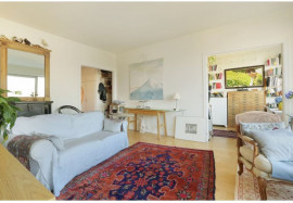 
                                                                                        Location
                                                                                         Beau appartement à Paris (loyer tout inclus)