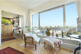 
                                                                                        Location
                                                                                         Beau appartement à Paris (loyer tout inclus)