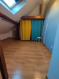 
                                                                                        Location
                                                                                         Beau duplex