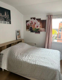 
                                                                                        Location
                                                                                         Beau duplex F4 meublé 78m² avec grand balcon