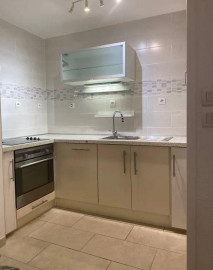 
                                                                                        Location
                                                                                         Beau et grand 2P 50m² Saint Roch