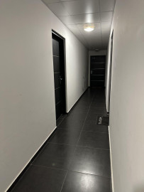 
                                                                                        Location
                                                                                         Beau et grand duplex au calme et ensoleillé