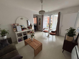 
                                                                                        Location
                                                                                         Beau F1 BIS 35m2 avec Parking voiture et vélos